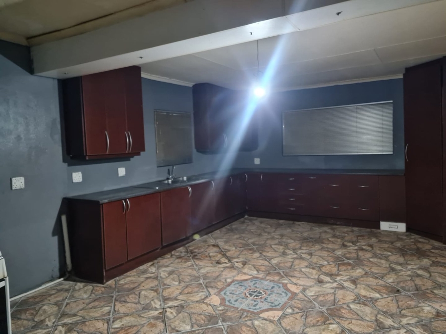 3 Bedroom Property for Sale in Roosheuwel North West